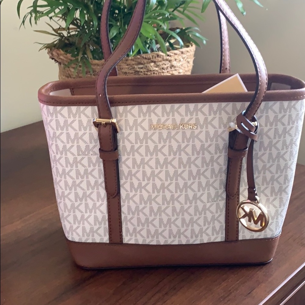 OFFERS WELCOMED! BRAND NEW Michael Kors small tote